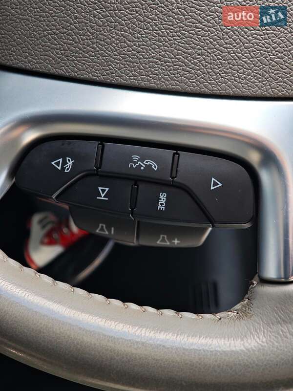 Внедорожник / Кроссовер Chevrolet Traverse 2015 в Харькове