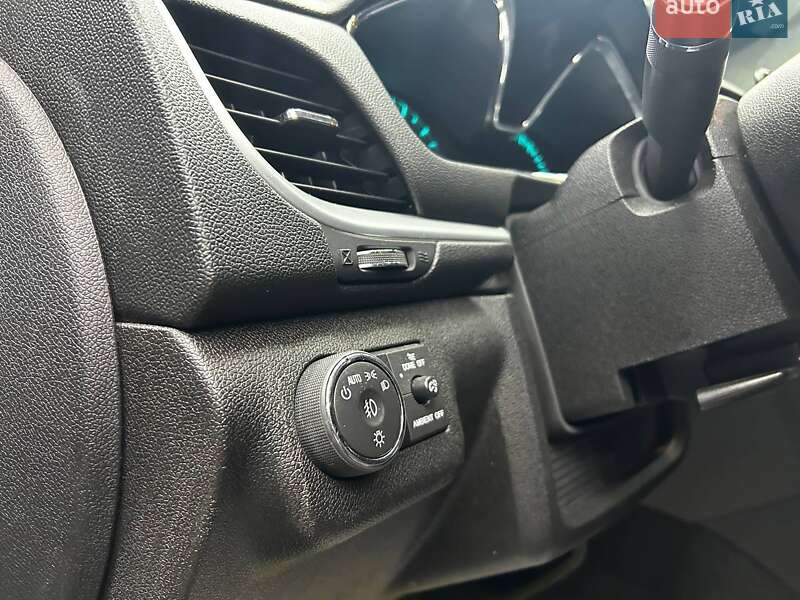 Внедорожник / Кроссовер Chevrolet Traverse 2015 в Черновцах