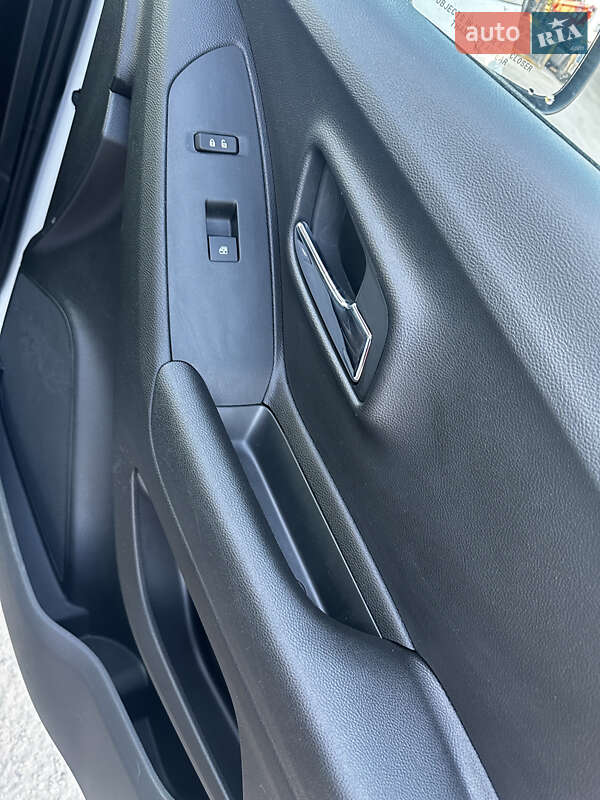 Внедорожник / Кроссовер Chevrolet Trax 2018 в Ивано-Франковске