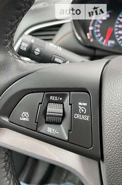 Позашляховик / Кросовер Chevrolet Trax 2019 в 