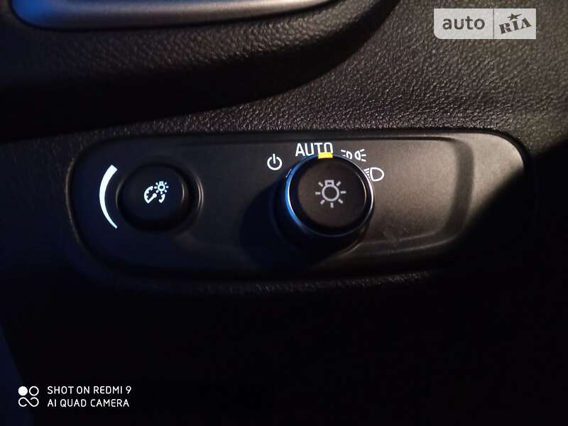 Внедорожник / Кроссовер Chevrolet Trax 2016 в Бучаче