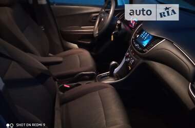 Позашляховик / Кросовер Chevrolet Trax 2016 в 
