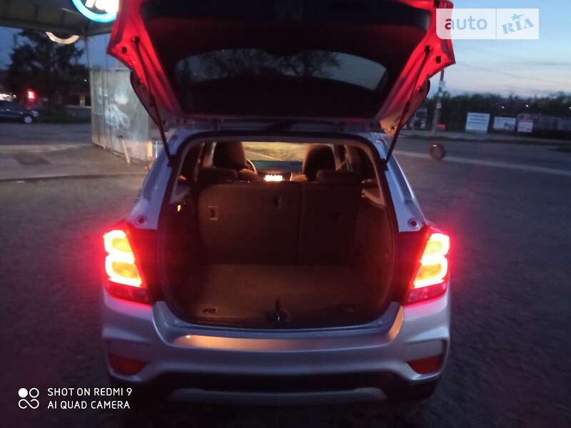 Внедорожник / Кроссовер Chevrolet Trax 2016 в Бучаче