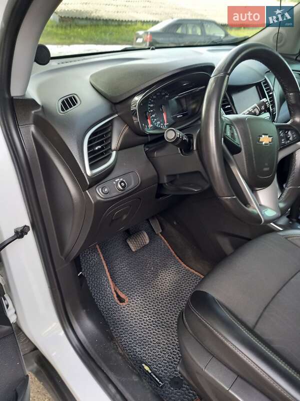 Внедорожник / Кроссовер Chevrolet Trax 2019 в Сарнах