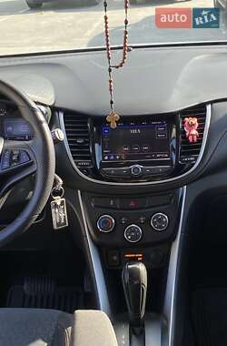 Внедорожник / Кроссовер Chevrolet Trax 2019 в 