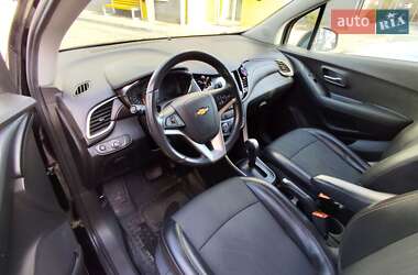 Внедорожник / Кроссовер Chevrolet Trax 2019 в 