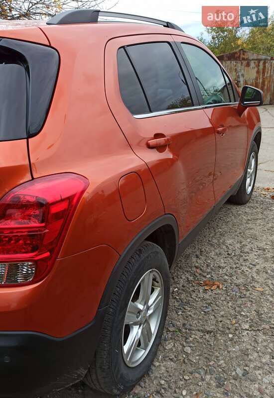 Внедорожник / Кроссовер Chevrolet Trax 2016 в Запорожье