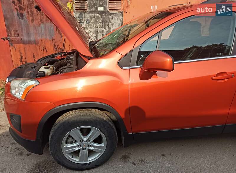 Внедорожник / Кроссовер Chevrolet Trax 2016 в Запорожье
