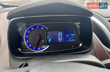 Позашляховик / Кросовер Chevrolet Trax 2015 в 