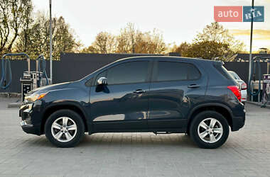 Внедорожник / Кроссовер Chevrolet Trax 2017 в 