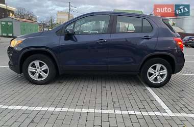Позашляховик / Кросовер Chevrolet Trax 2017 в 