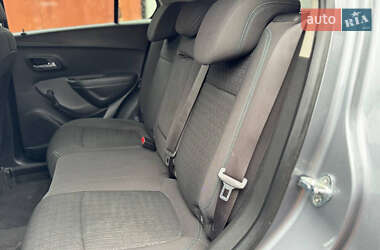 Внедорожник / Кроссовер Chevrolet Trax 2014 в 
