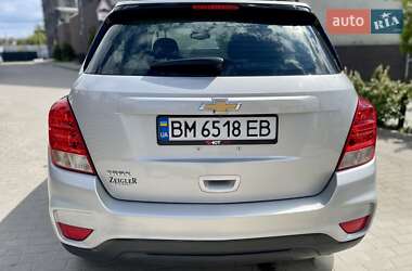 Внедорожник / Кроссовер Chevrolet Trax 2017 в 