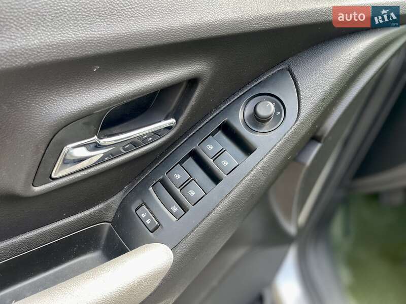 Позашляховик / Кросовер Chevrolet Trax 2017 в Львові