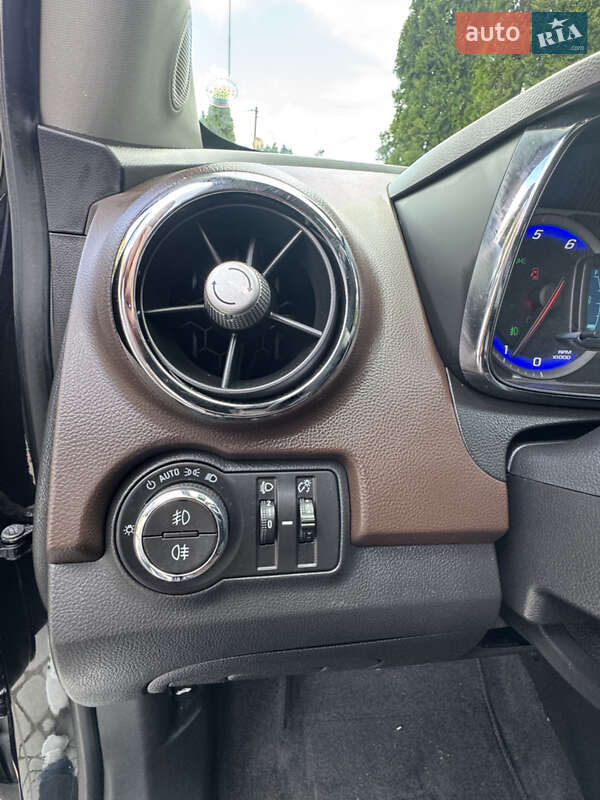 Внедорожник / Кроссовер Chevrolet Trax 2013 в Трускавце