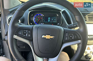 Внедорожник / Кроссовер Chevrolet Trax 2013 в 