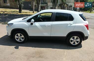 Внедорожник / Кроссовер Chevrolet Trax 2017 в 