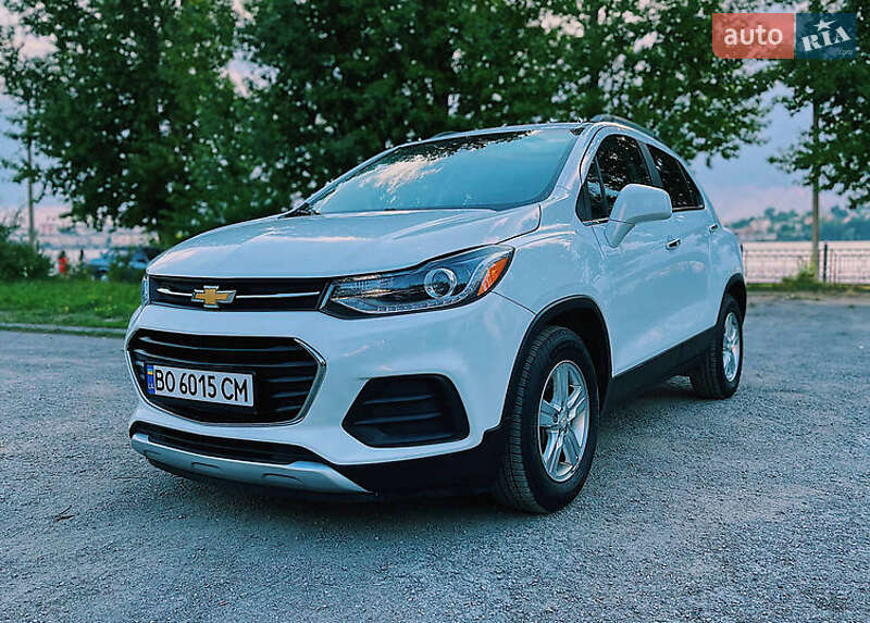 Внедорожник / Кроссовер Chevrolet Trax 2017 в 