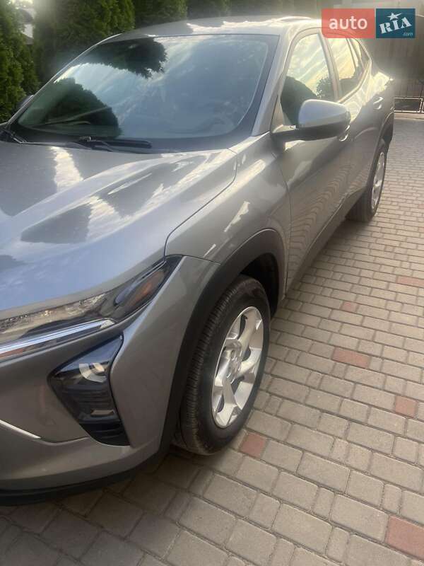 Позашляховик / Кросовер Chevrolet Trax 2023 в Львові