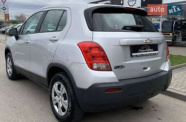 Внедорожник / Кроссовер Chevrolet Trax 2015 в 