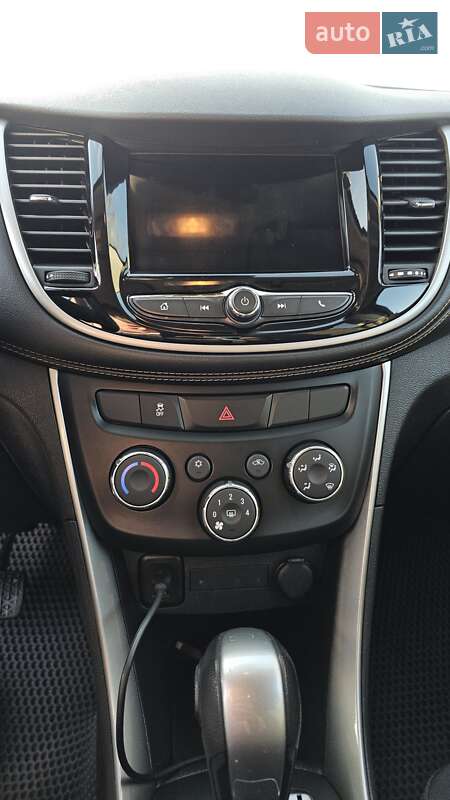 Внедорожник / Кроссовер Chevrolet Trax 2018 в Одессе