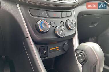 Внедорожник / Кроссовер Chevrolet Trax 2022 в 