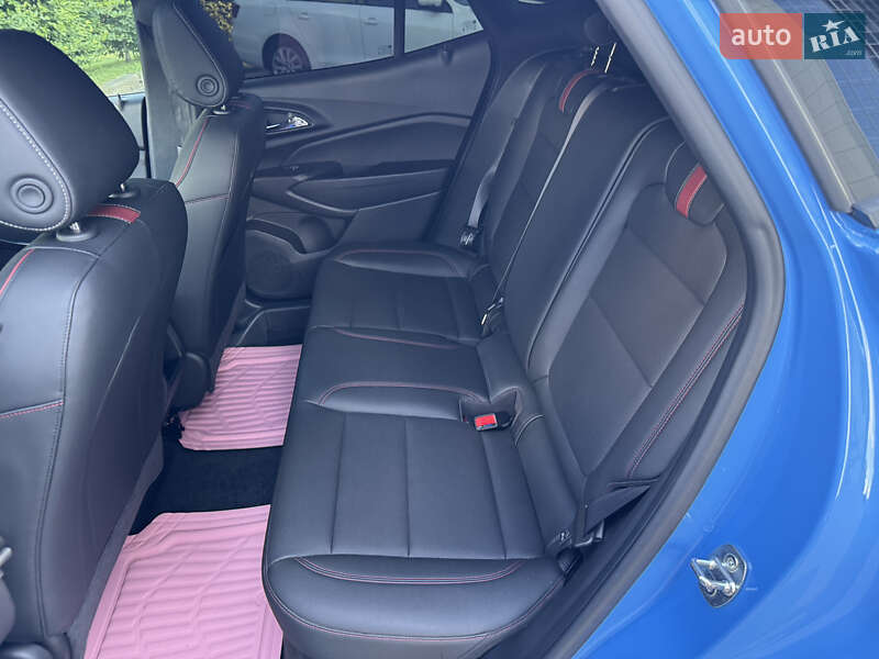 Внедорожник / Кроссовер Chevrolet Trax 2023 в Киеве фото 28 Внедорожник / Кроссовер Chevrolet Trax 2023 в Киеве