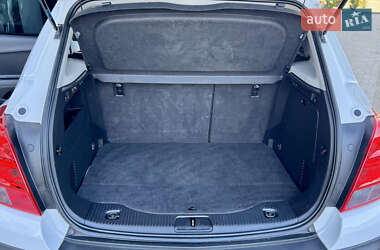 Внедорожник / Кроссовер Chevrolet Trax 2013 в 