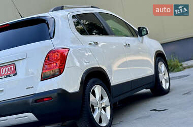 Внедорожник / Кроссовер Chevrolet Trax 2013 в 