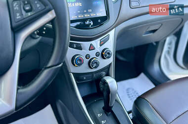 Внедорожник / Кроссовер Chevrolet Trax 2013 в 