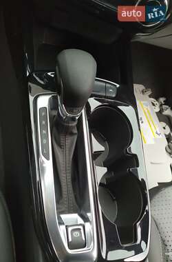 Внедорожник / Кроссовер Chevrolet Trax 2023 в 