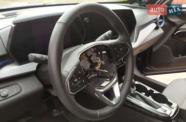 Внедорожник / Кроссовер Chevrolet Trax 2023 в 