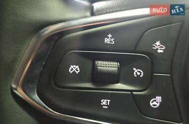 Внедорожник / Кроссовер Chevrolet Trax 2023 в 