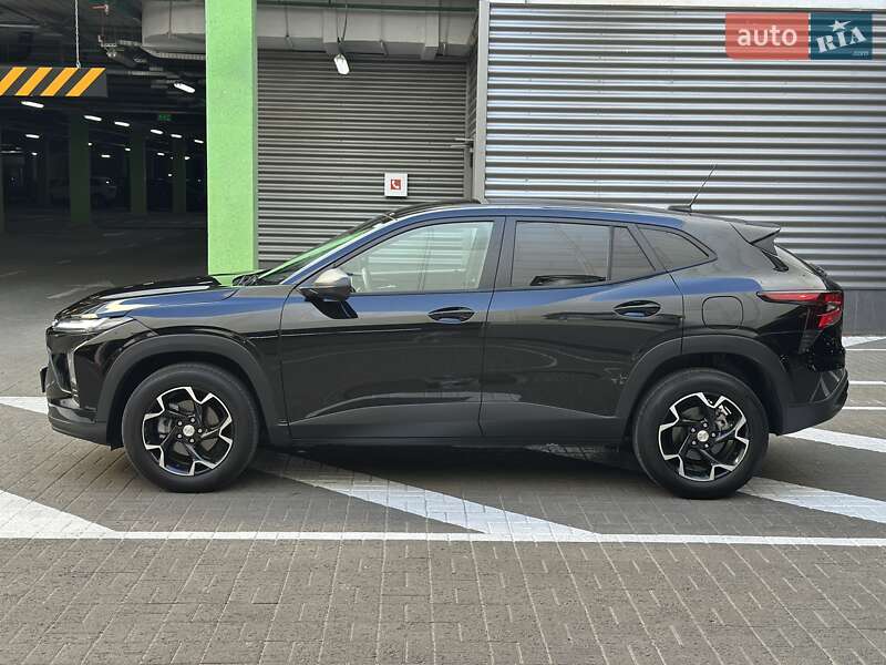Внедорожник / Кроссовер Chevrolet Trax 2023 в Киеве