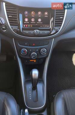 Внедорожник / Кроссовер Chevrolet Trax 2020 в 