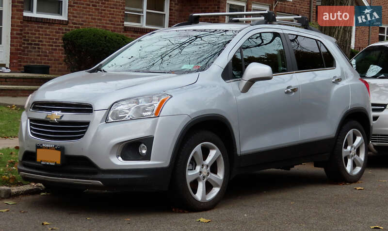Внедорожник / Кроссовер Chevrolet Trax 2018 в 