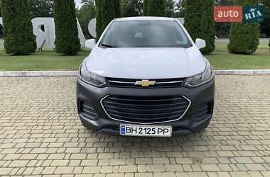 Внедорожник / Кроссовер Chevrolet Trax 2017 в 