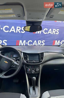 Внедорожник / Кроссовер Chevrolet Trax 2017 в 