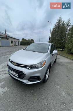 Внедорожник / Кроссовер Chevrolet Trax 2017 в 