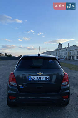 Внедорожник / Кроссовер Chevrolet Trax 2018 в 