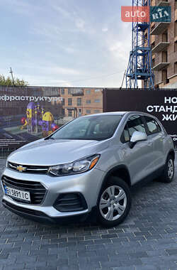 Внедорожник / Кроссовер Chevrolet Trax 2017 в 