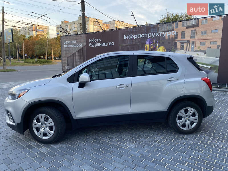 Внедорожник / Кроссовер Chevrolet Trax 2017 в Полтаве