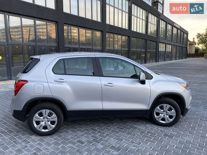Внедорожник / Кроссовер Chevrolet Trax 2017 в Полтаве