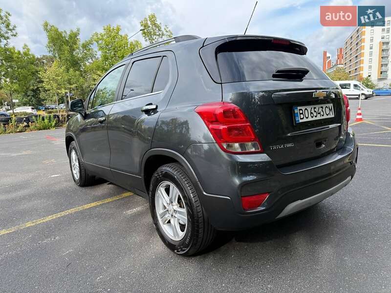Внедорожник / Кроссовер Chevrolet Trax 2018 в Тернополе фото 2 Внедорожник / Кроссовер Chevrolet Trax 2018 в Тернополе