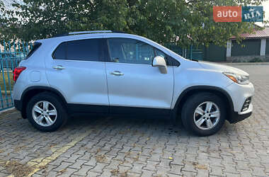 Внедорожник / Кроссовер Chevrolet Trax 2018 в 