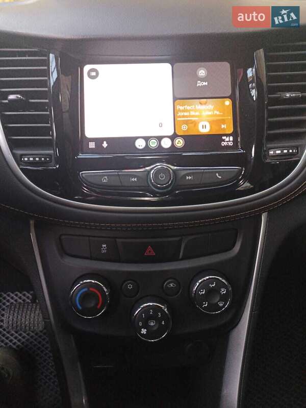 Внедорожник / Кроссовер Chevrolet Trax 2019 в Николаеве