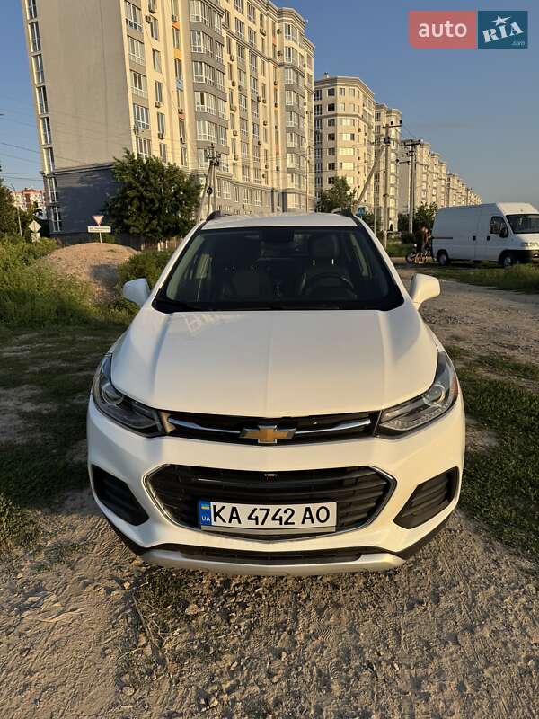 Внедорожник / Кроссовер Chevrolet Trax 2018 в Киеве фото 2 Внедорожник / Кроссовер Chevrolet Trax 2018 в Киеве