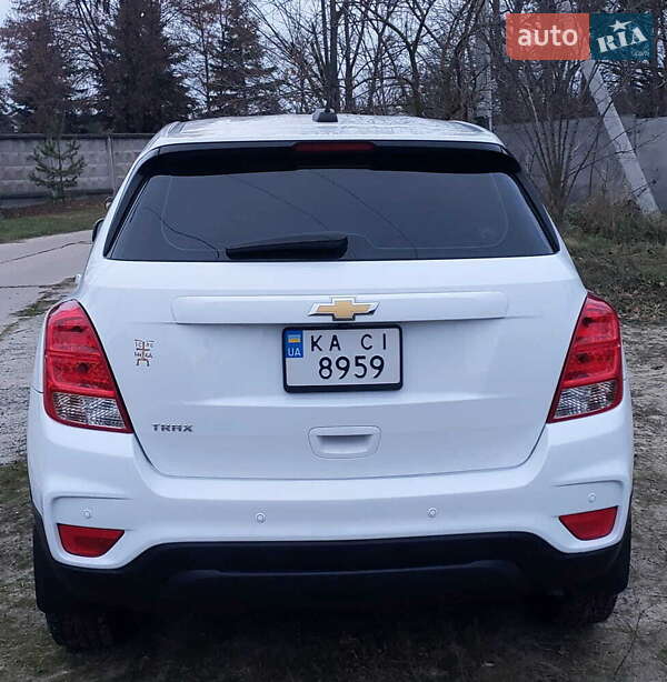 Внедорожник / Кроссовер Chevrolet Trax 2017 в Киеве