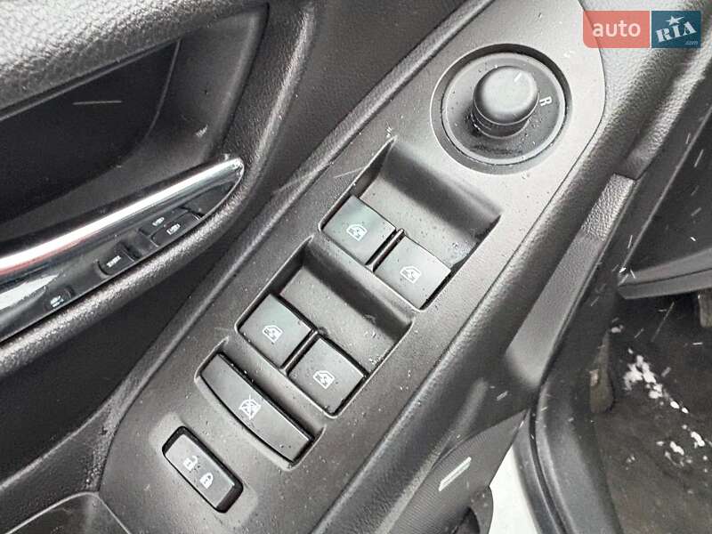 Позашляховик / Кросовер Chevrolet Trax 2016 в Львові фото 25 Позашляховик / Кросовер Chevrolet Trax 2016 в Львові