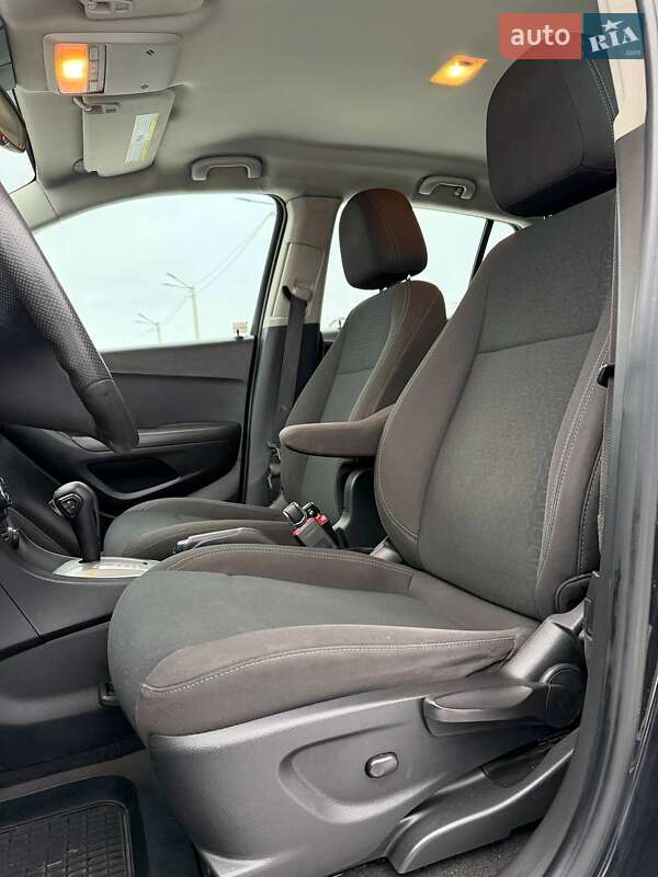 Внедорожник / Кроссовер Chevrolet Trax 2016 в Лубнах